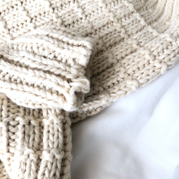 Moon River Genesis Chunky Sweater - Tan - Picture 6 of 6